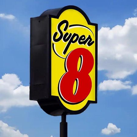 Super 8 By Wyndham Fort Worth Entertainment District المظهر الخارجي الصورة
