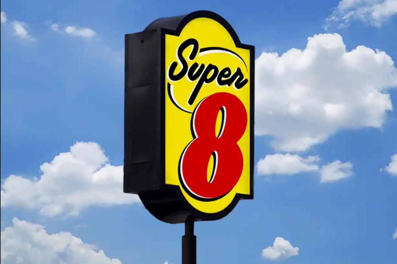 Super 8 By Wyndham Fort Worth Entertainment District المظهر الخارجي الصورة