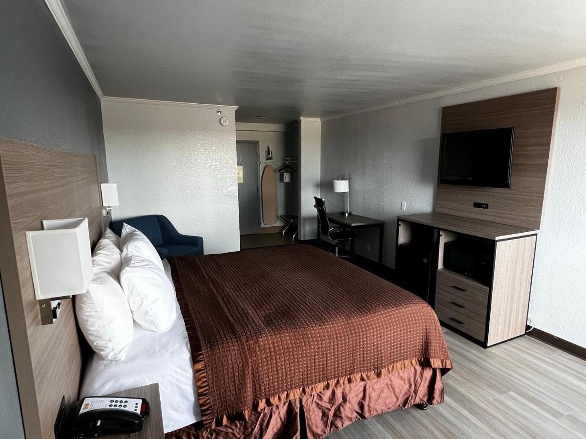 Super 8 By Wyndham Fort Worth Entertainment District المظهر الخارجي الصورة